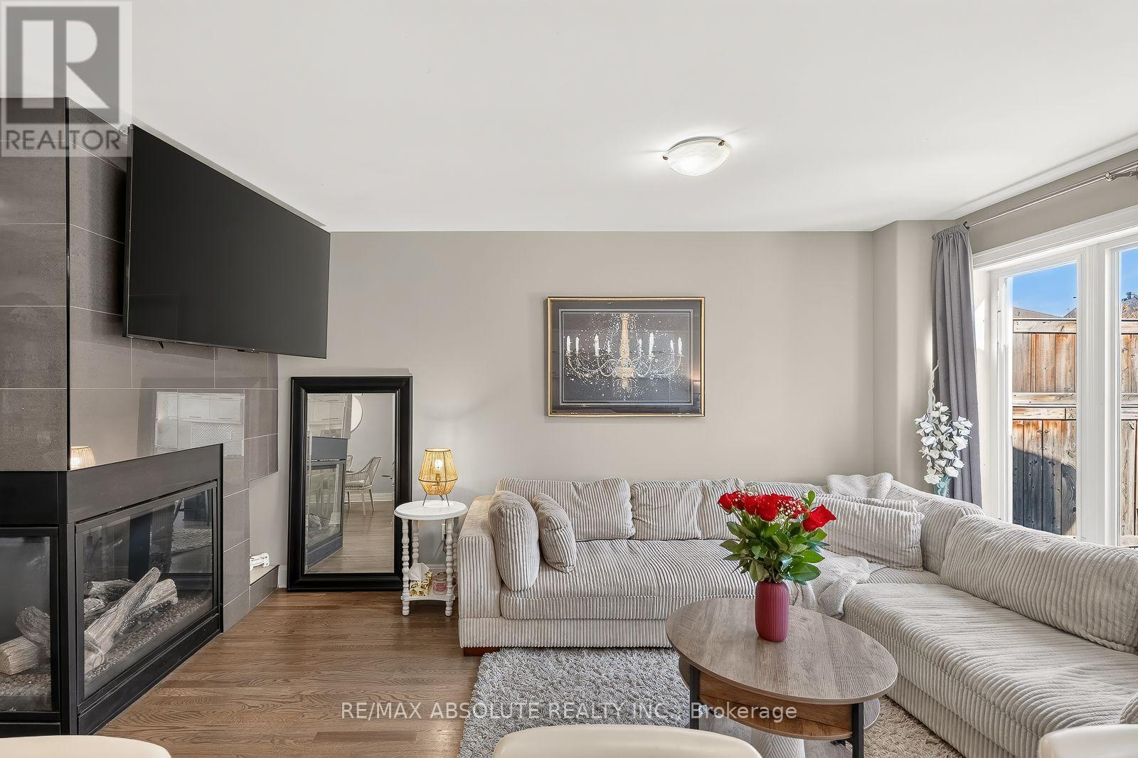 159 Woodhurst Crescent Property Photo 17