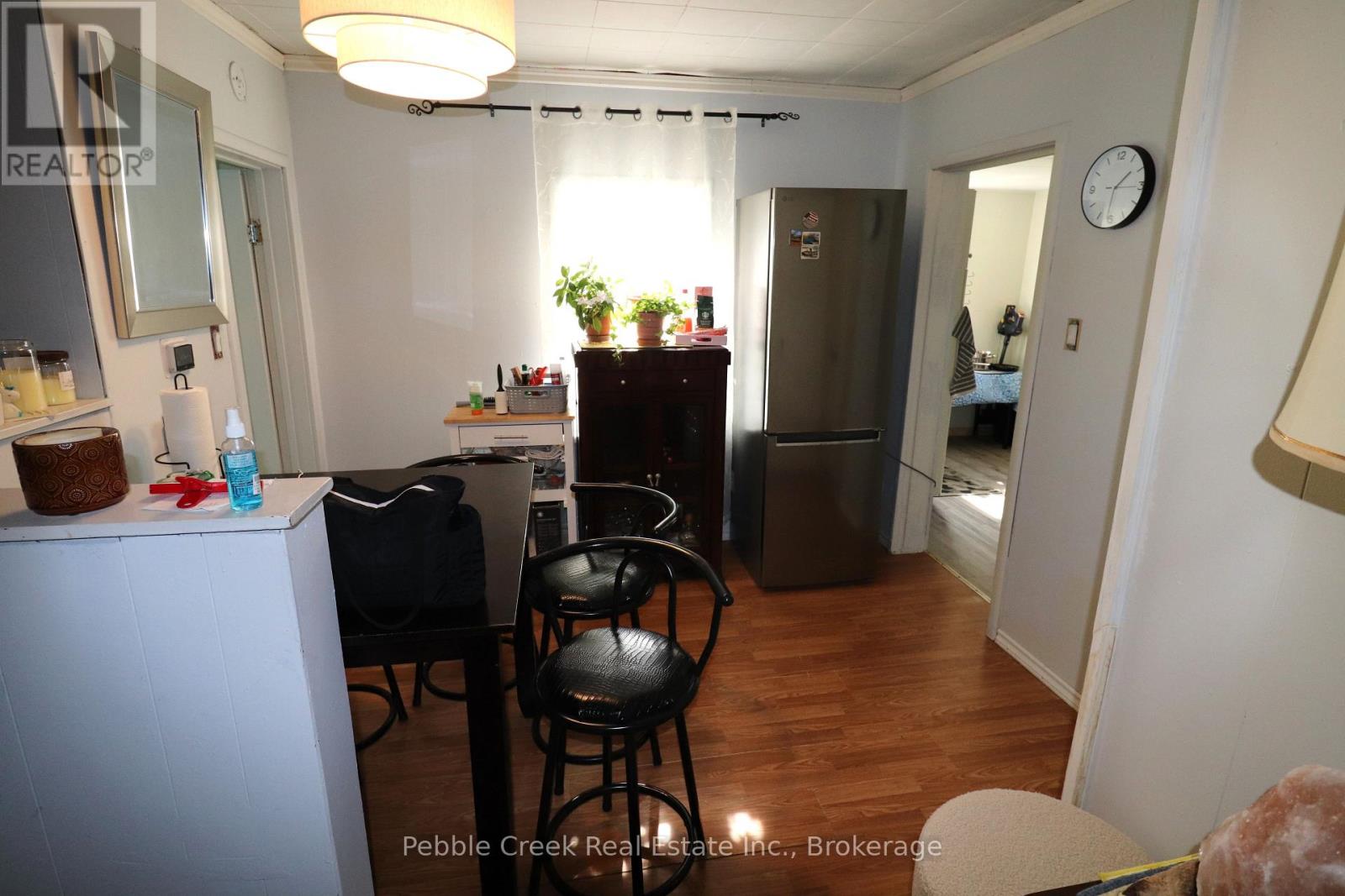 208 Hincks Street Property Photo 5
