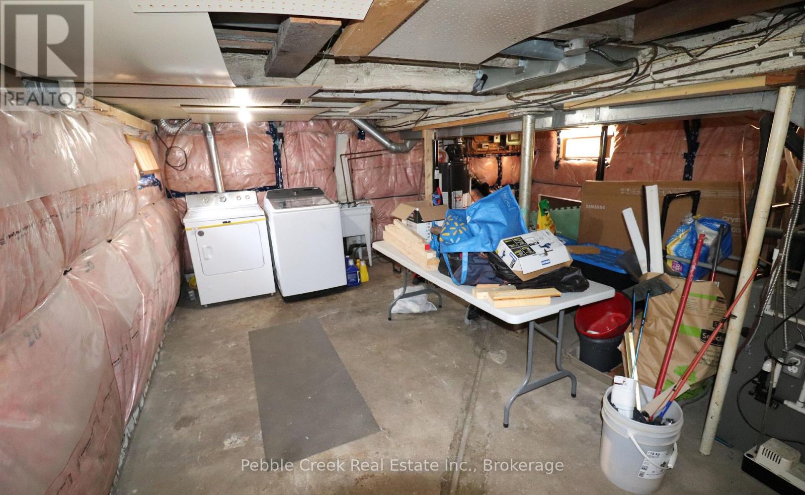 208 Hincks Street Property Photo 15