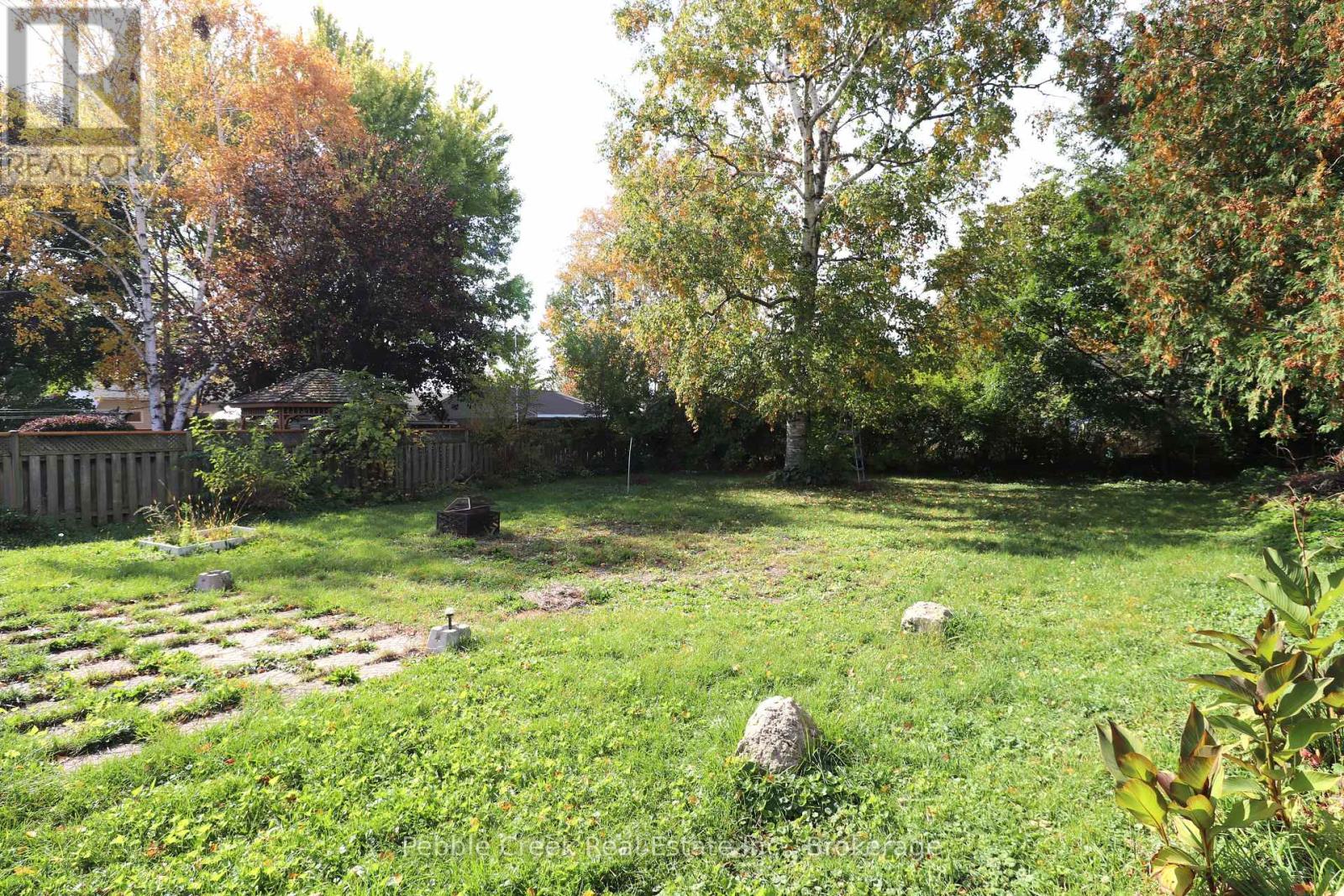 208 Hincks Street Property Photo 20