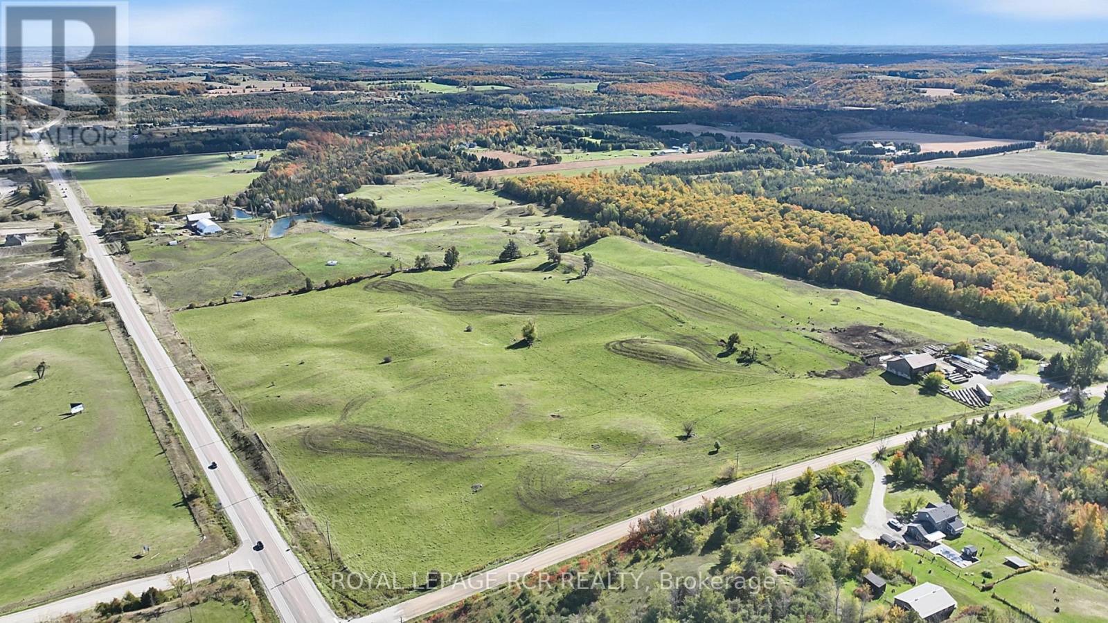 715689 1st Line Property Photo 4