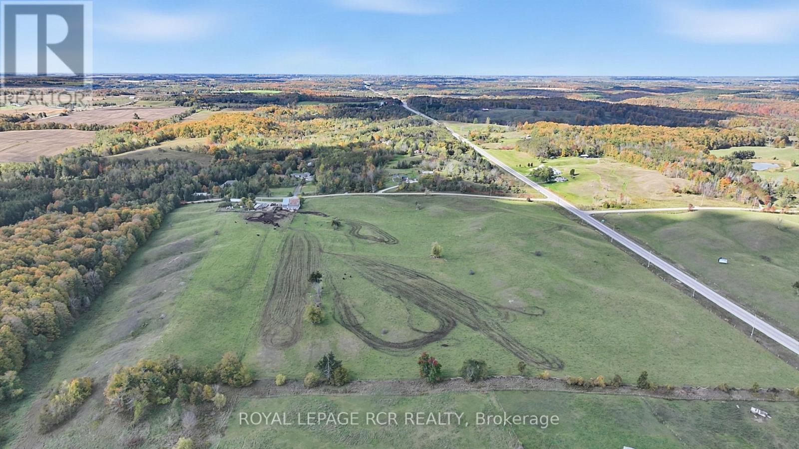 715689 1st Line Property Photo 11