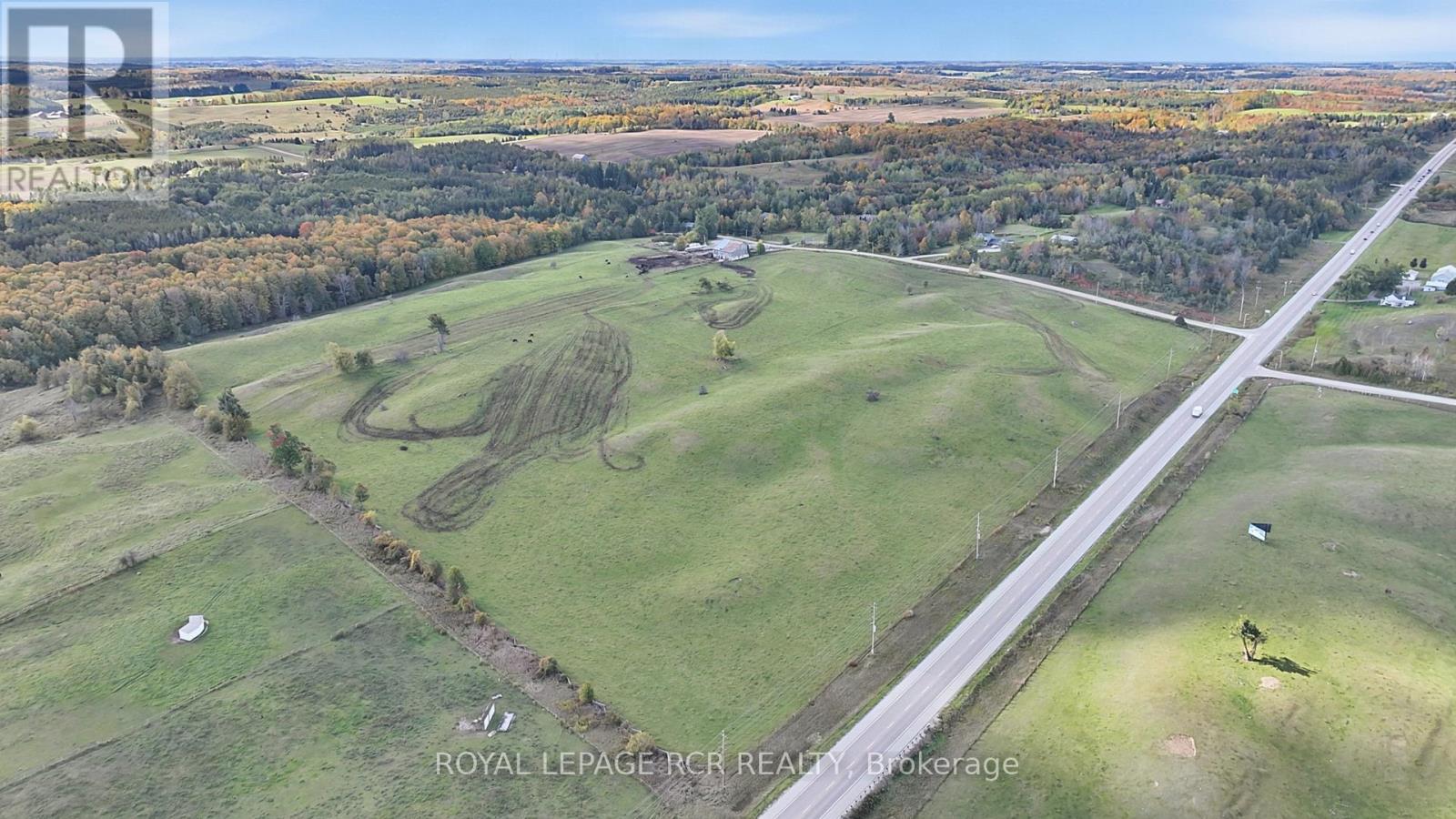 715689 1st Line Property Photo 13