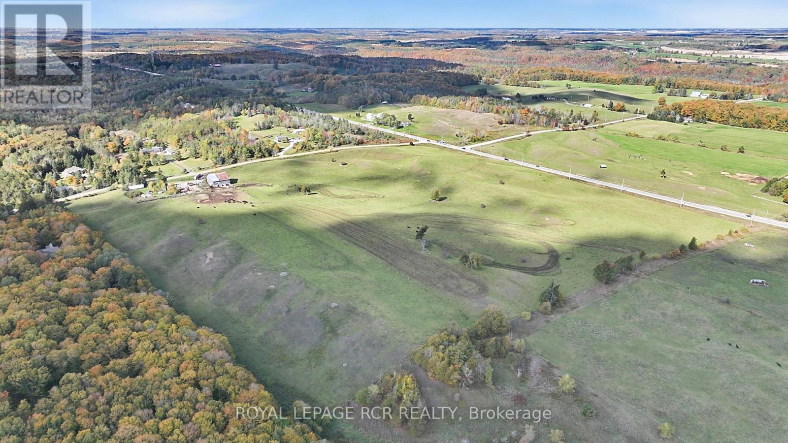 715689 1st Line Property Photo 12