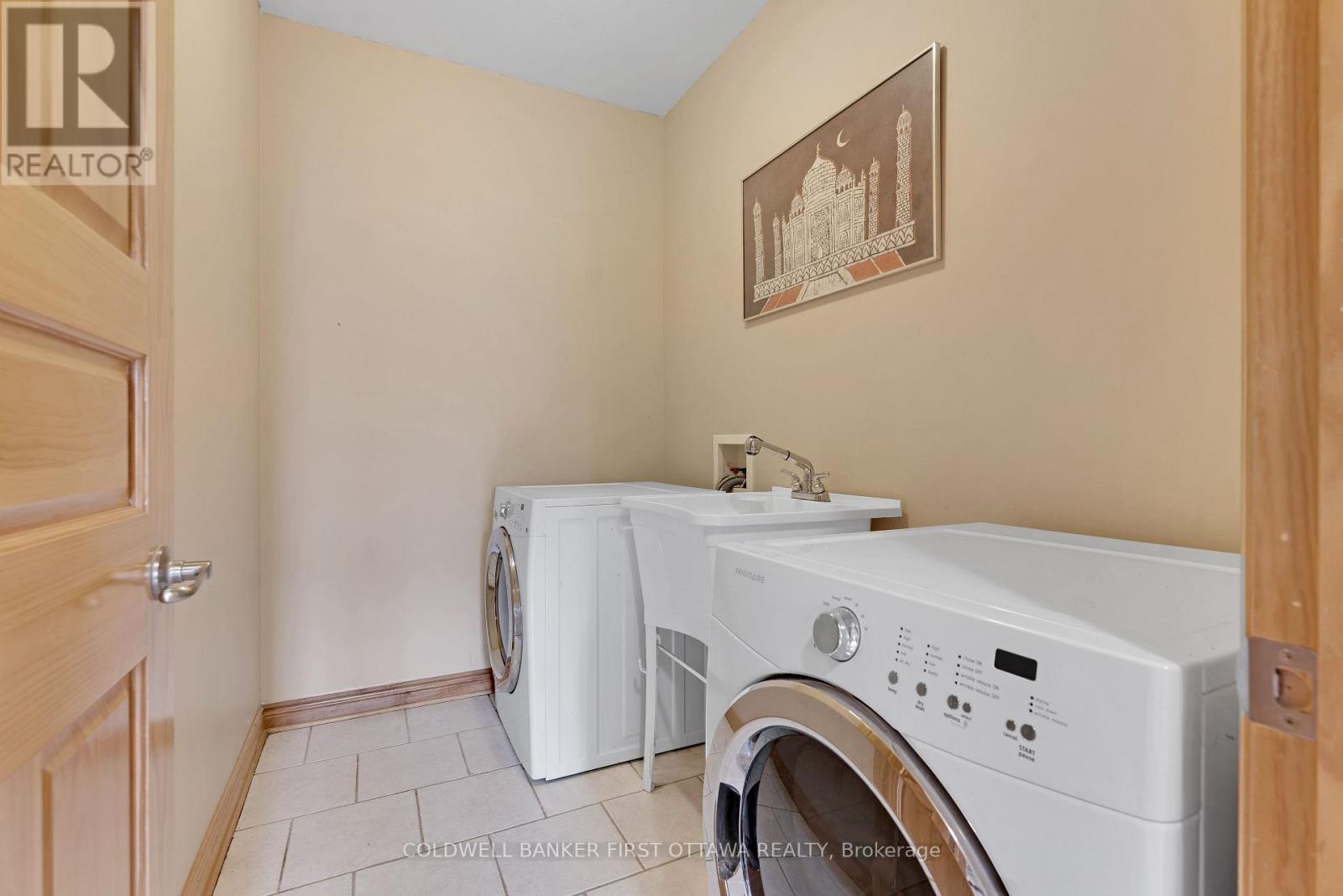 399 Grady Road E Property Photo 25