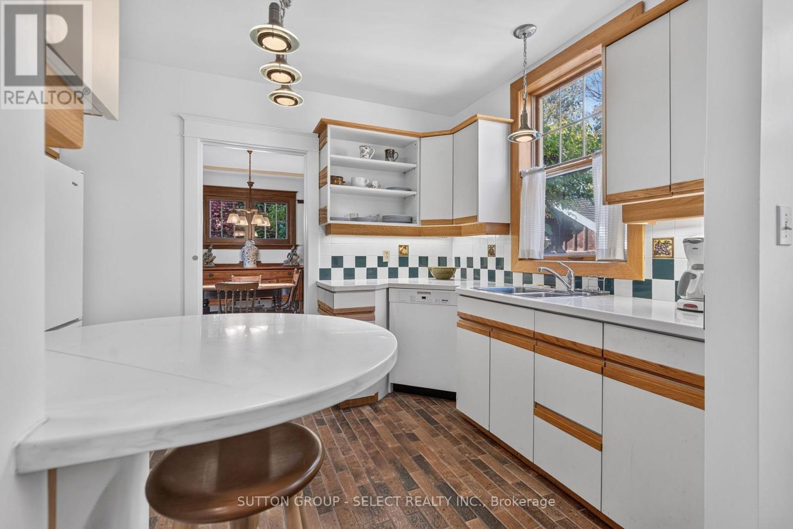 427 Wortley Road Property Photo 13