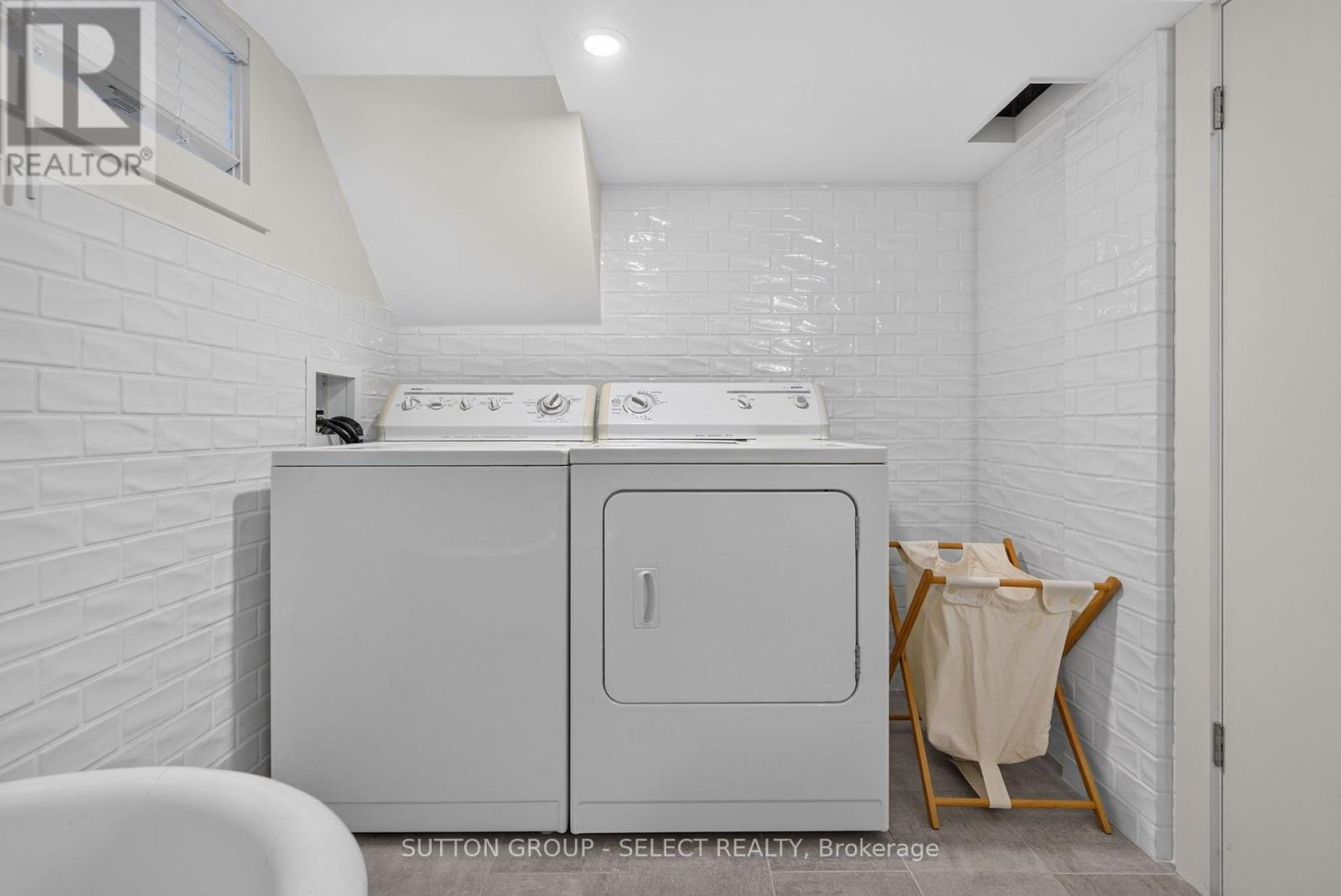 427 Wortley Road Property Photo 33