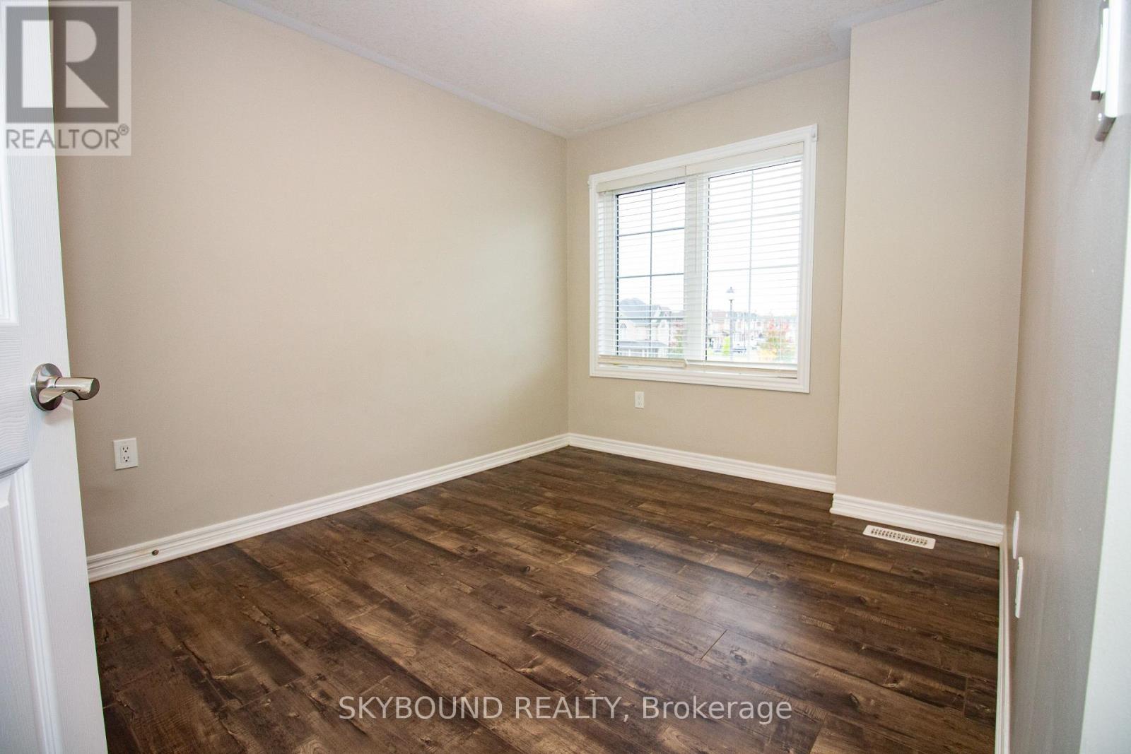 8 - 395 Linden Drive Property Photo 17