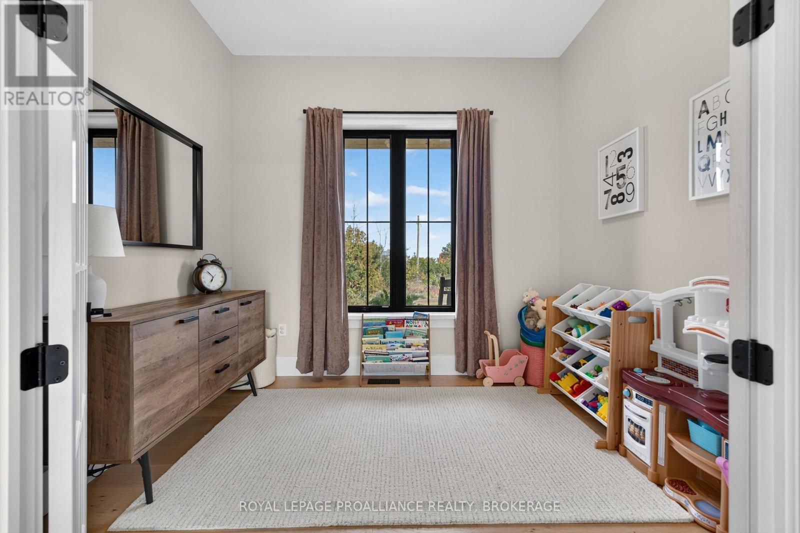 516 Colebrook Road Property Photo 37