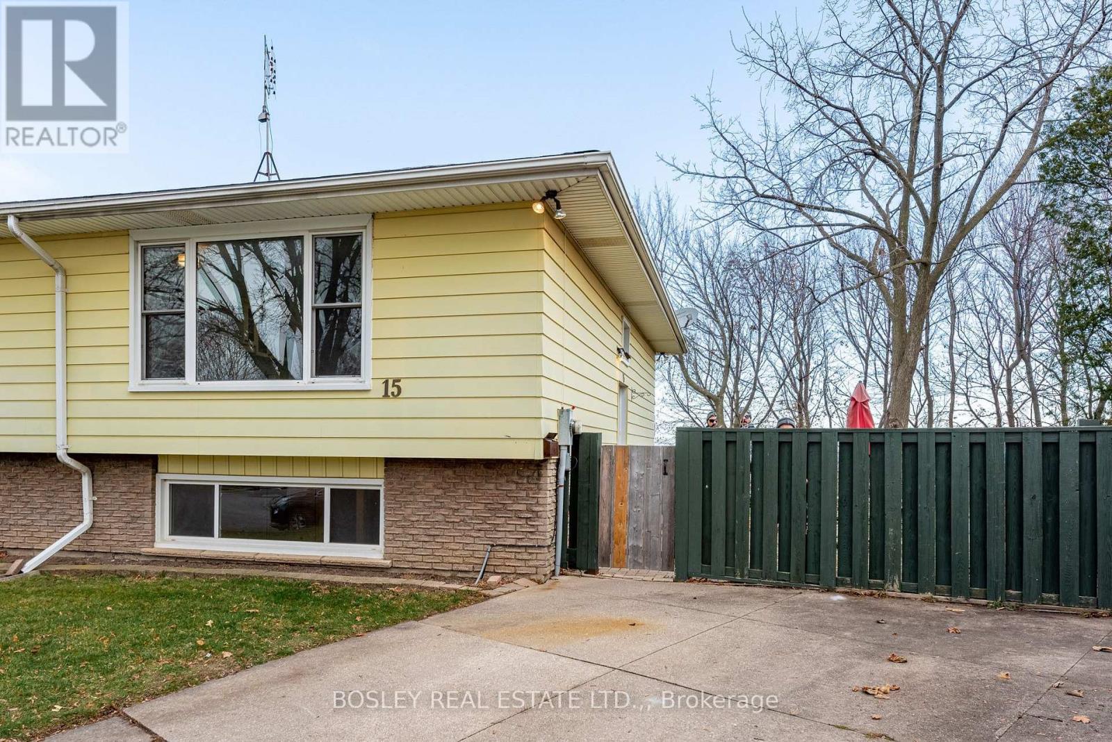 15 Alden Court Property Photo 5