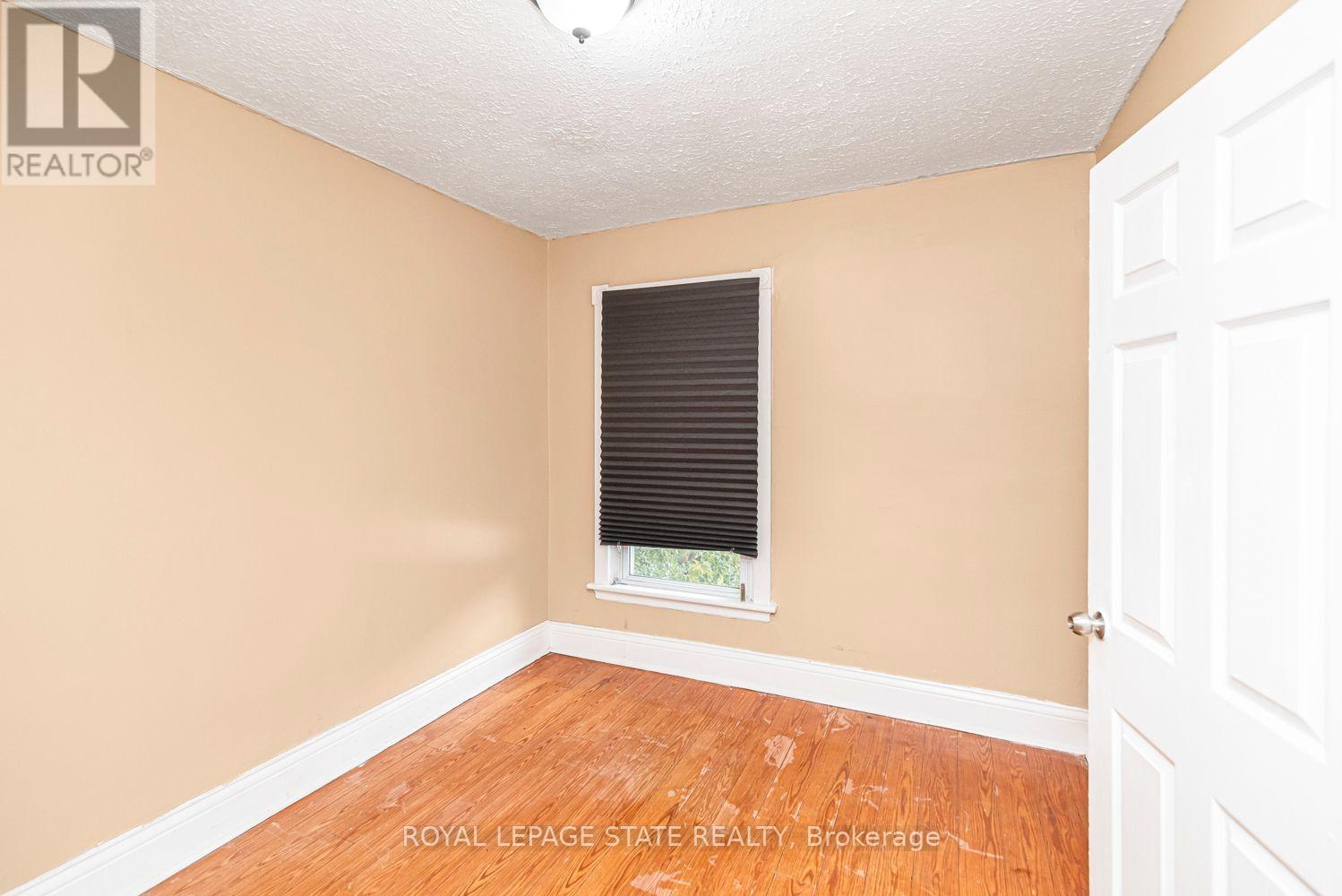 46 Holton Avenue N Property Photo 22