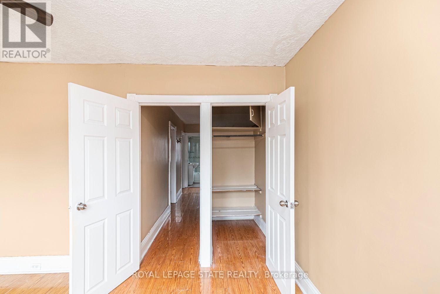 46 Holton Avenue N Property Photo 26