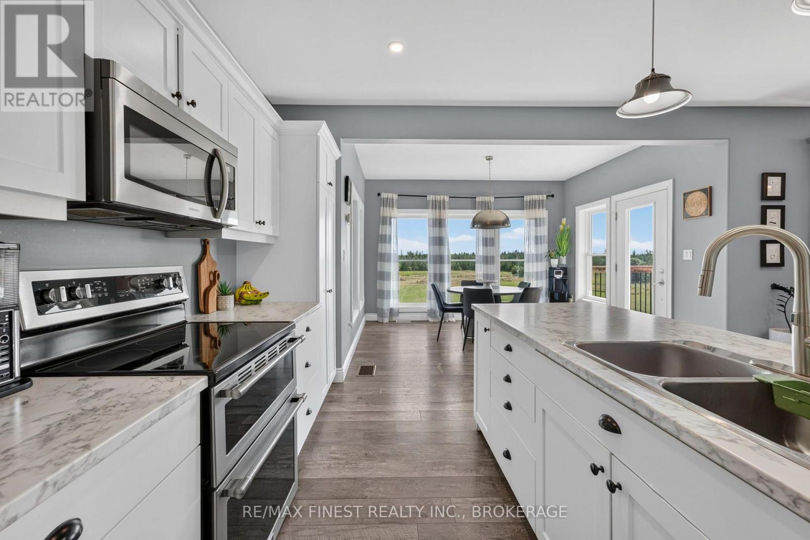 292 Glennelm Road Property Photo 14