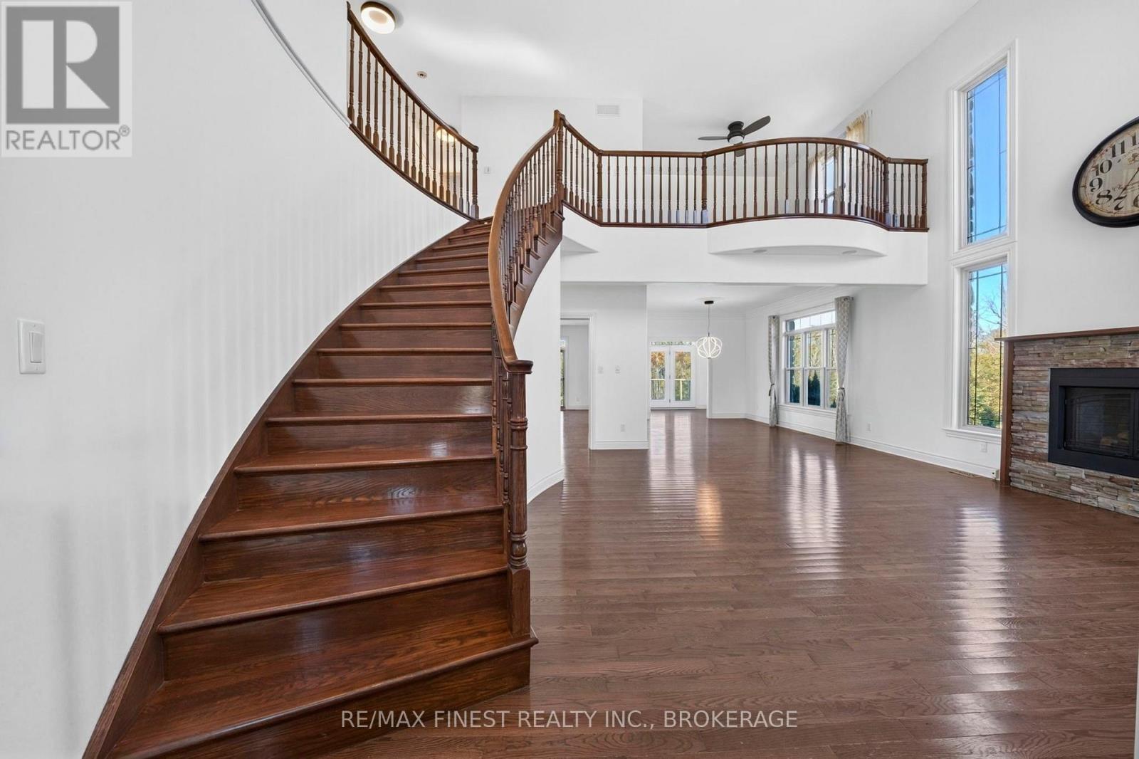 710 Kananaskis Drive Property Photo 4