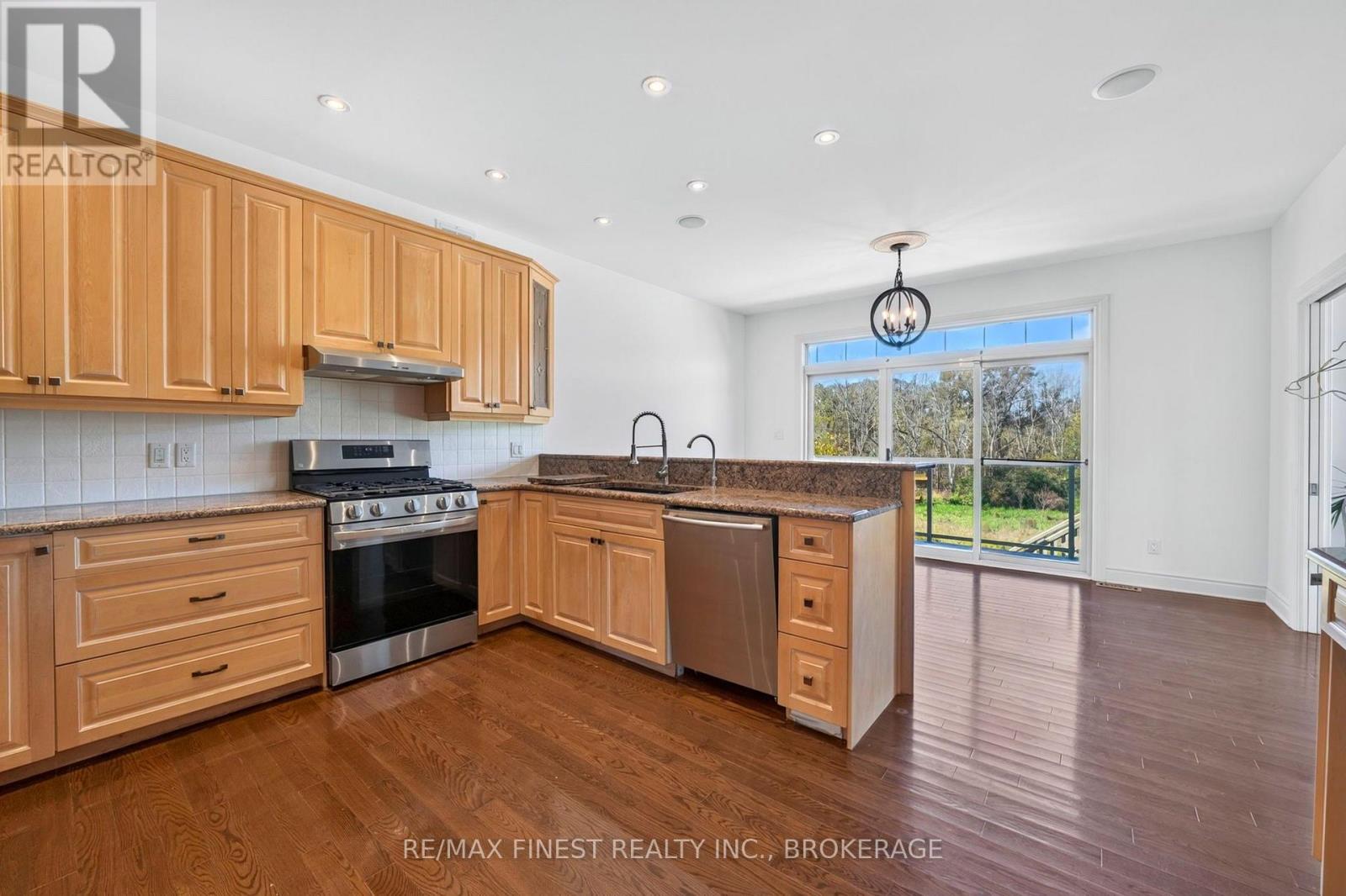 710 Kananaskis Drive Property Photo 16