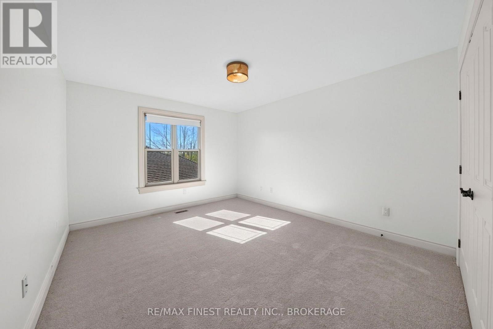 710 Kananaskis Drive Property Photo 28