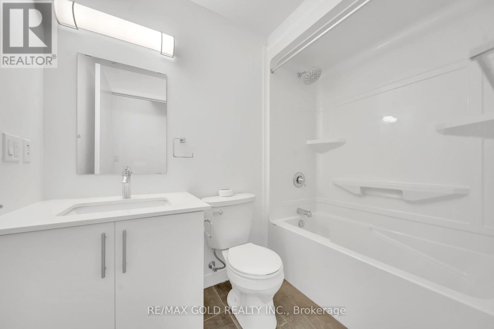 803 - 128 King Street N Property Photo 27