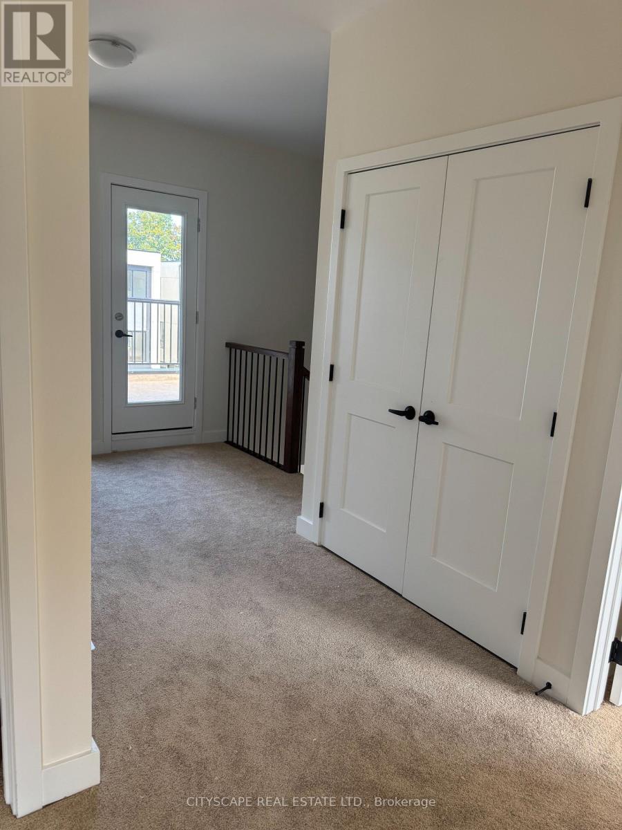 190 Stoneleigh Drive Property Photo 11