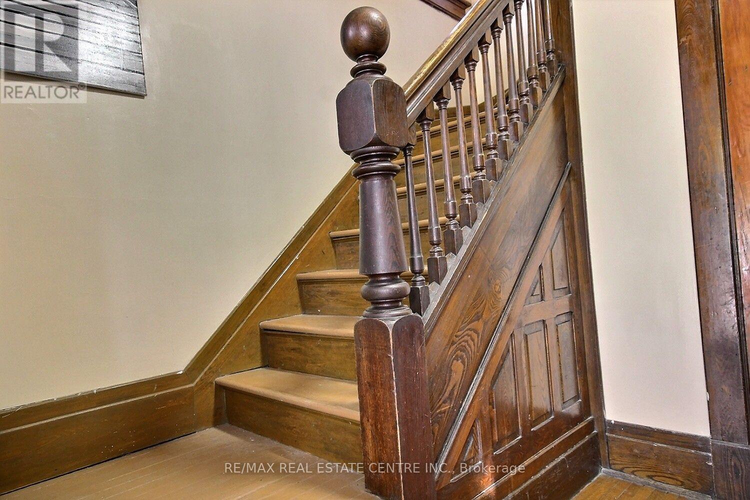 223 Water Street N Property Photo 11