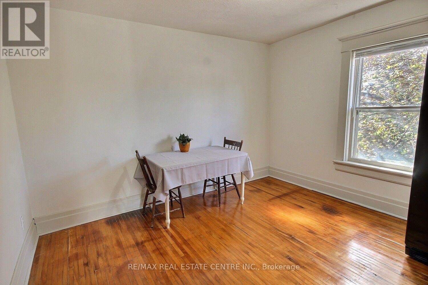223 Water Street N Property Photo 13