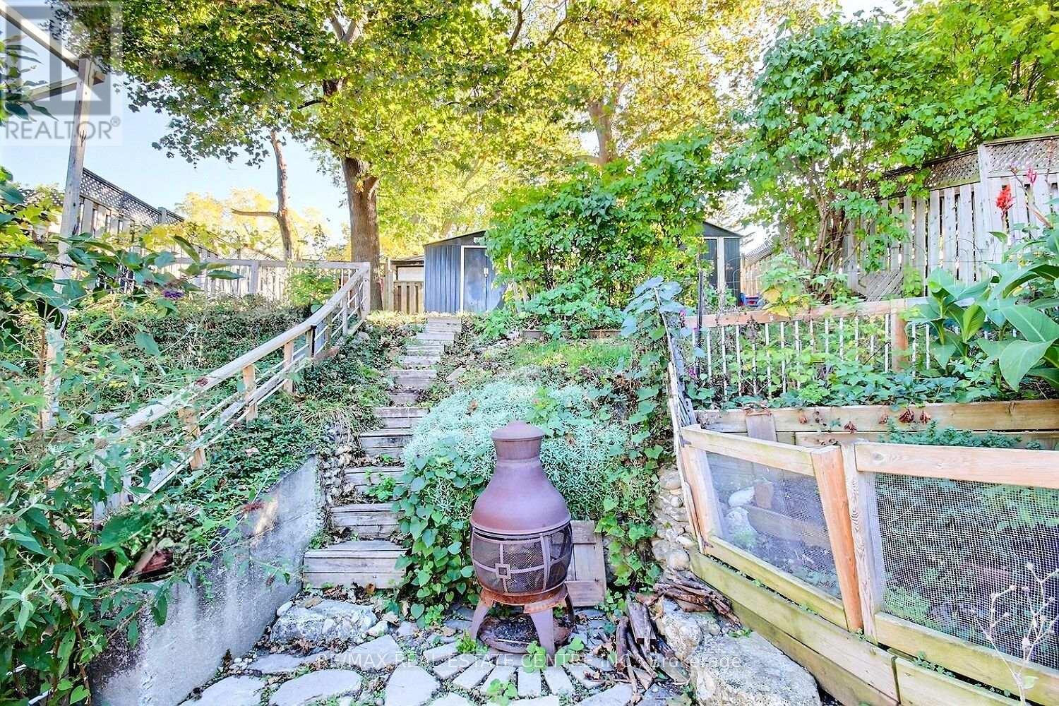 223 Water Street N Property Photo 22