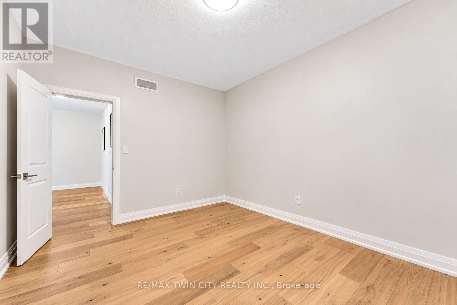 31 Jacob Detweiller Drive Property Photo 14