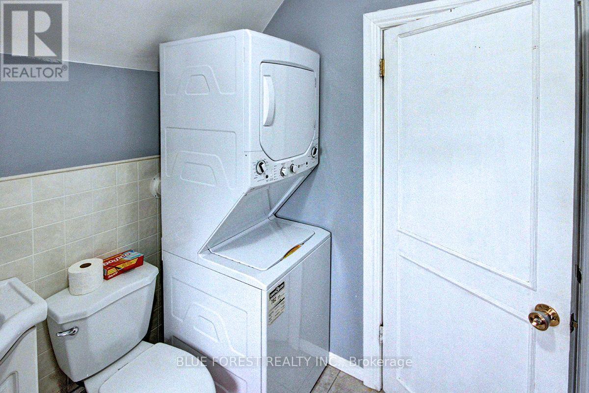 28 Oxford Street W Property Photo 9
