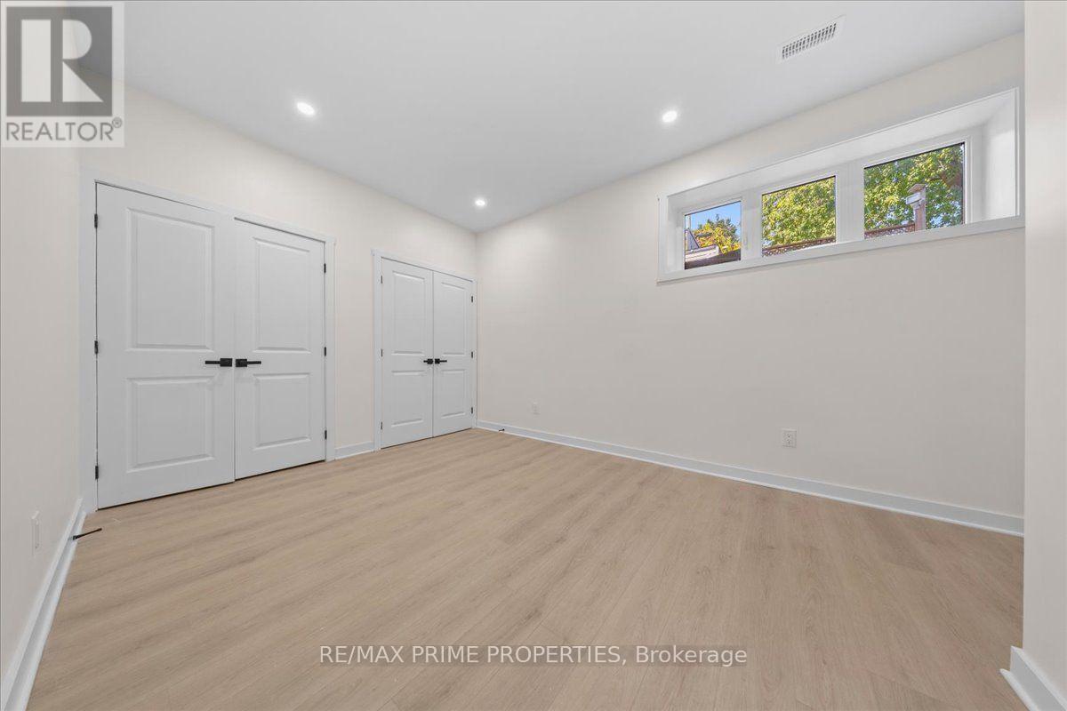 207 Carillon Street Property Photo 19
