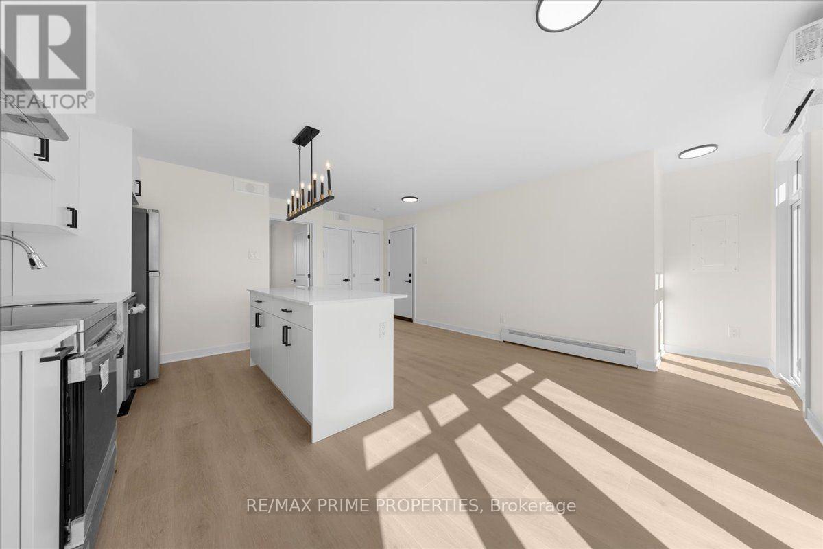 207 Carillon Street Property Photo 24