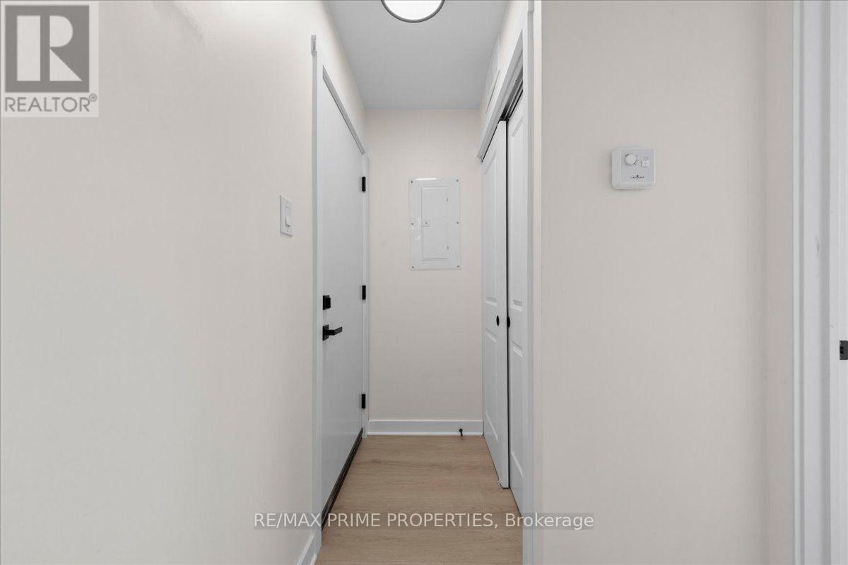 207 Carillon Street Property Photo 27