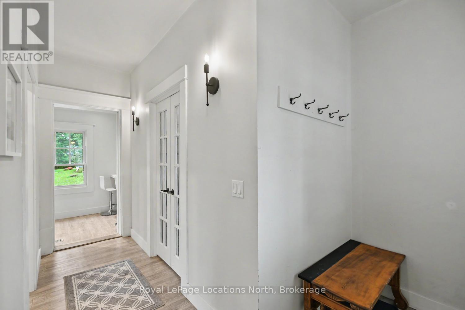 135 Marshall Street E Property Photo 14
