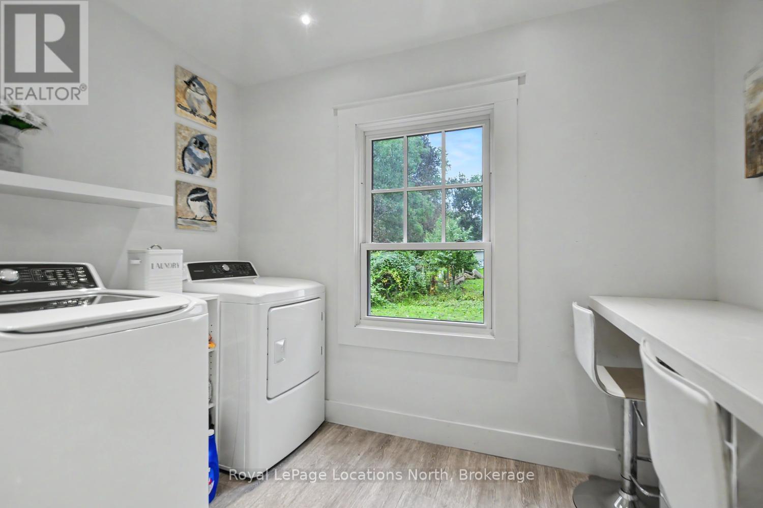 135 Marshall Street E Property Photo 17