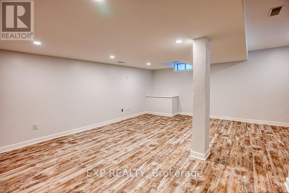 413 Holland Avenue Property Photo 25