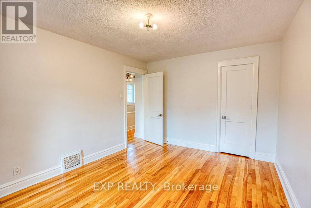 413 Holland Avenue Property Photo 35