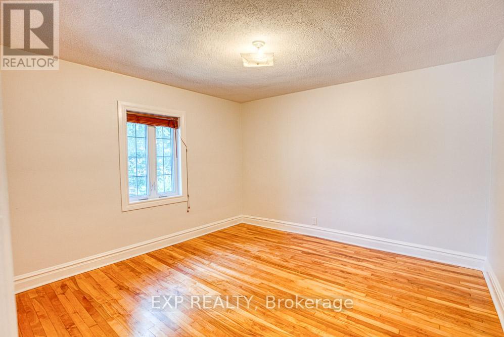 413 Holland Avenue Property Photo 36