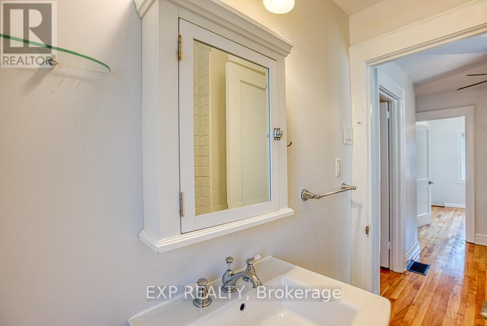 413 Holland Avenue Property Photo 39