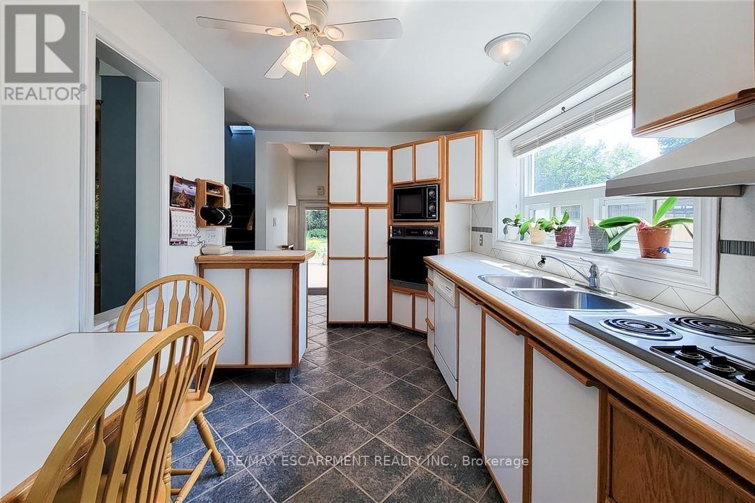 42 Lake Avenue N Property Photo 20