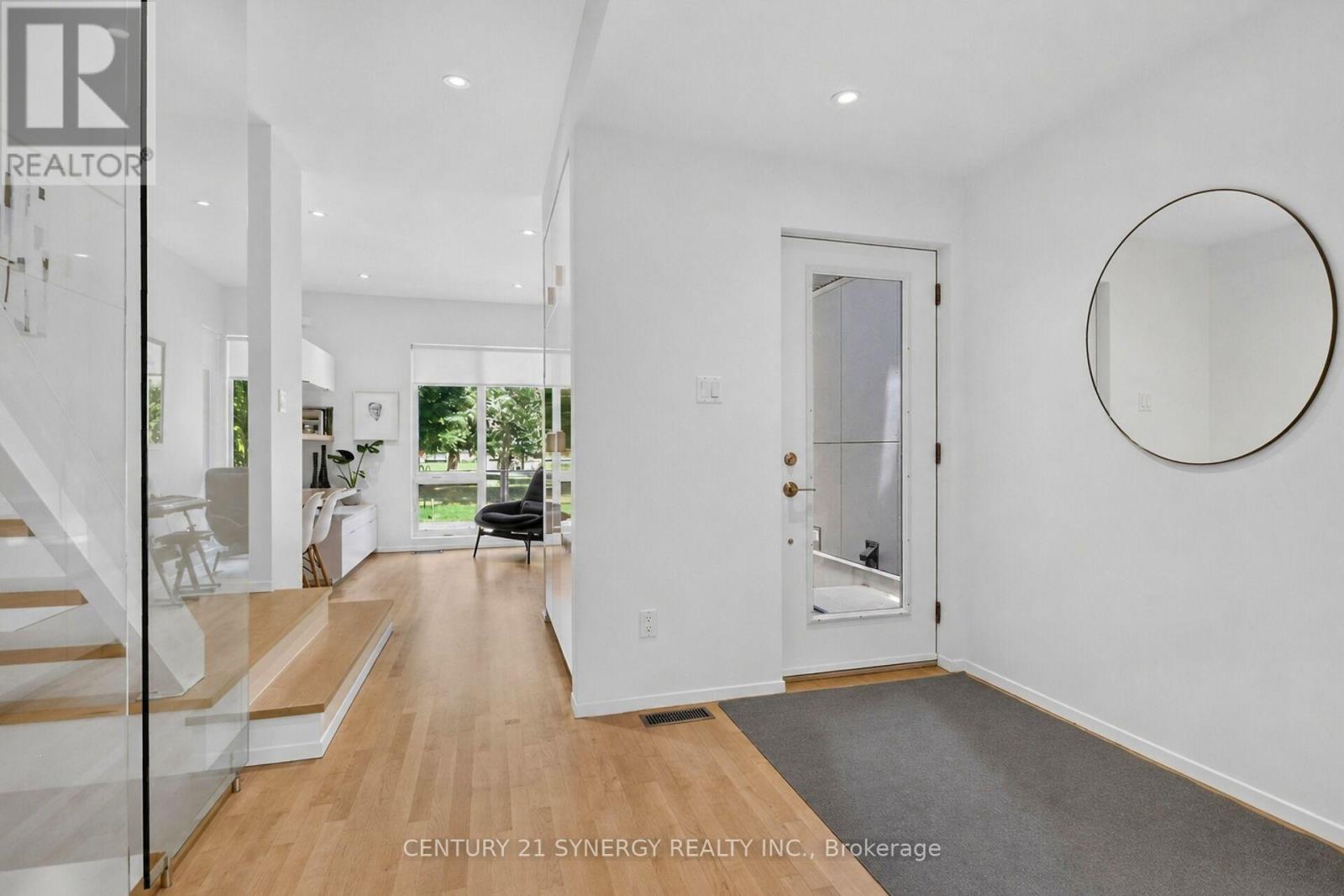 24 Stonehurst Avenue Property Photo 5