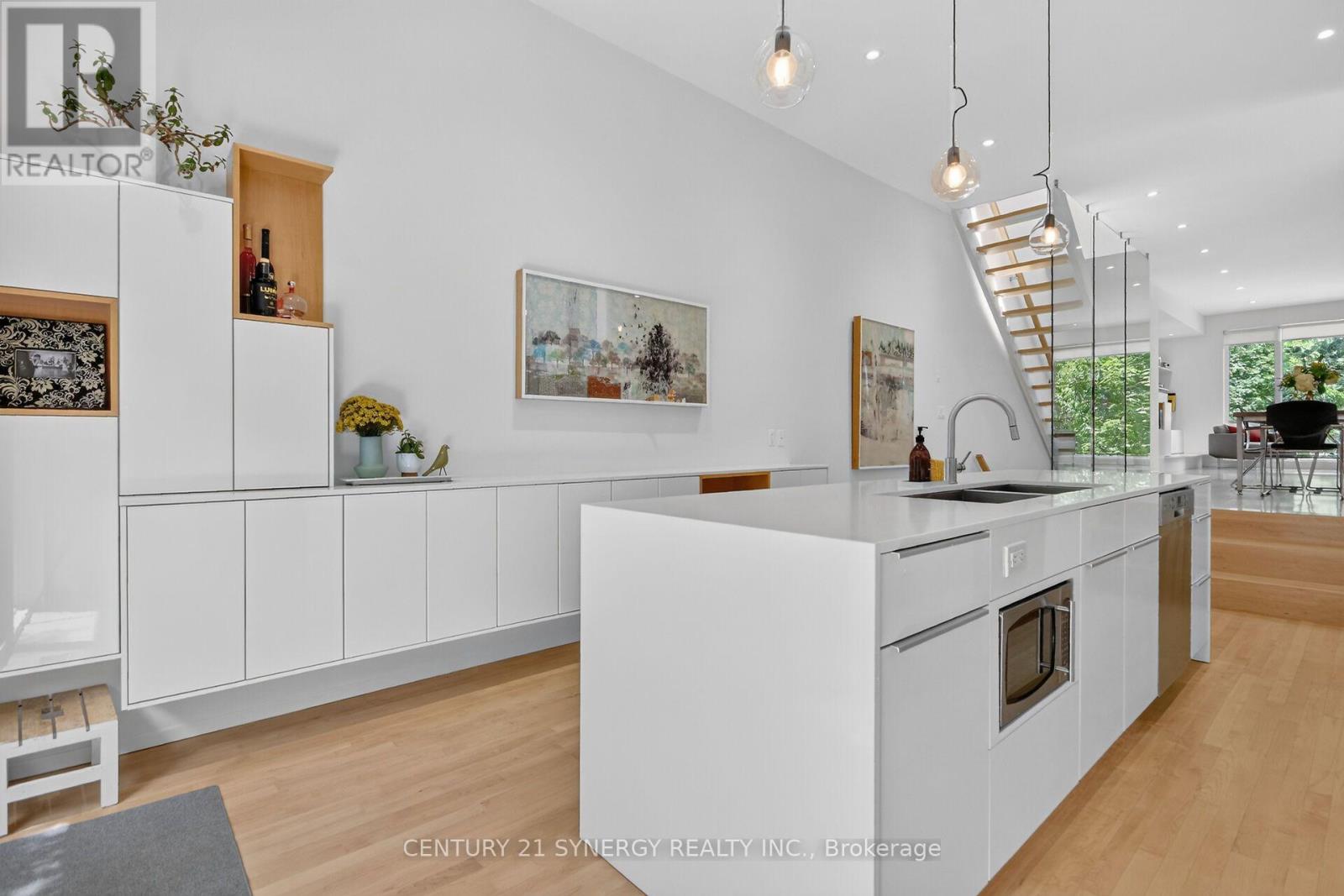 24 Stonehurst Avenue Property Photo 16