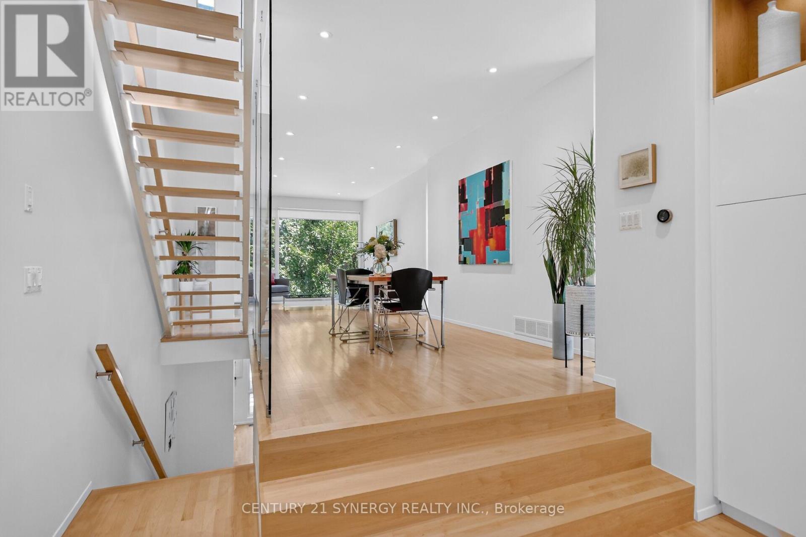 24 Stonehurst Avenue Property Photo 21
