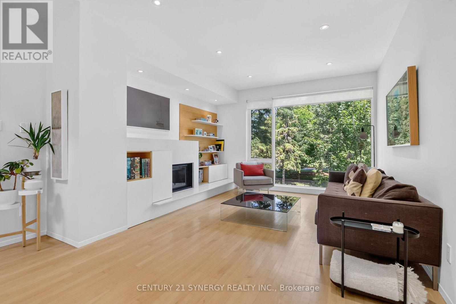 24 Stonehurst Avenue Property Photo 24