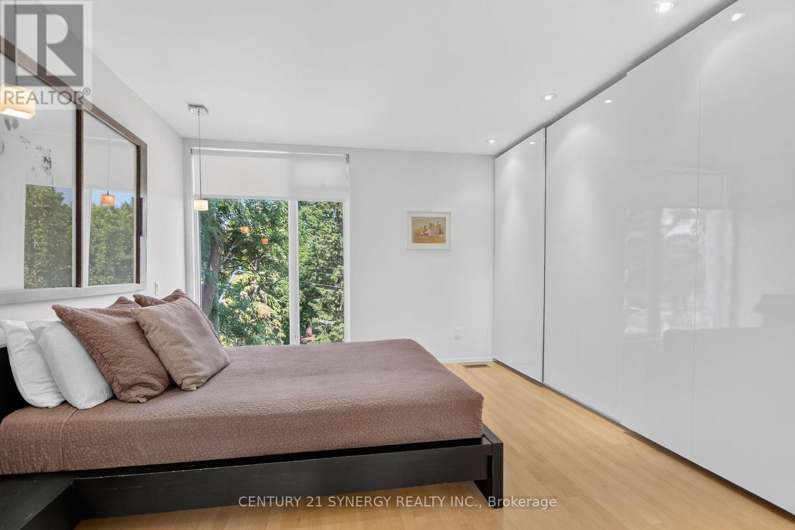 24 Stonehurst Avenue Property Photo 36
