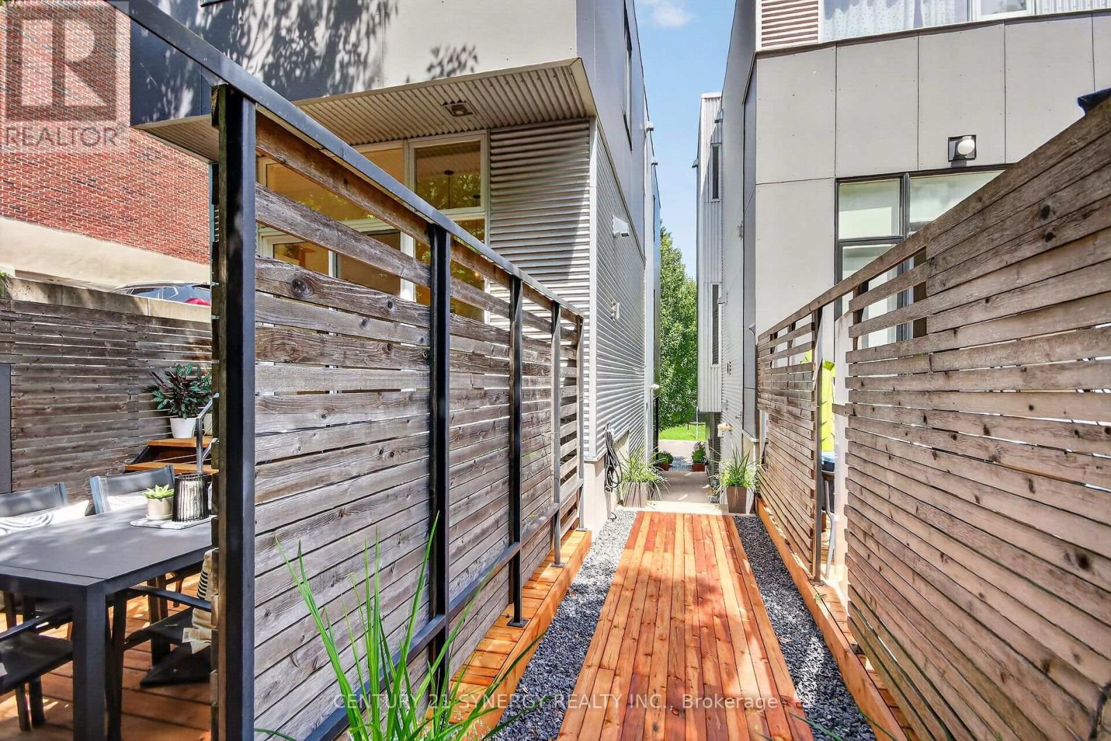 24 Stonehurst Avenue Property Photo 43