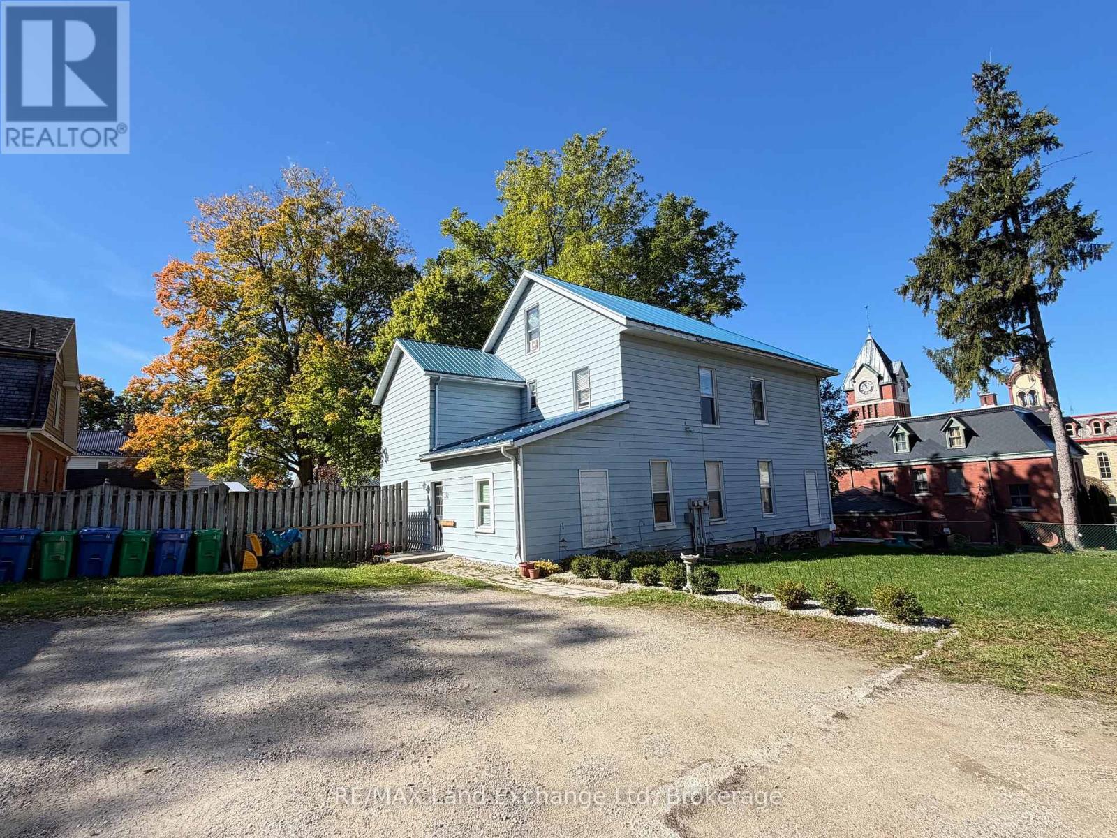 276 Centre Street Property Photo 1
