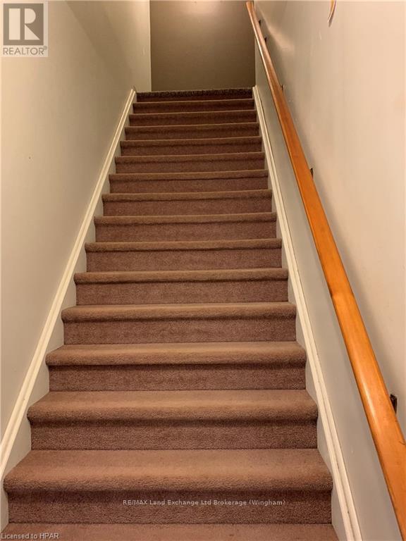 276 Centre Street Property Photo 5