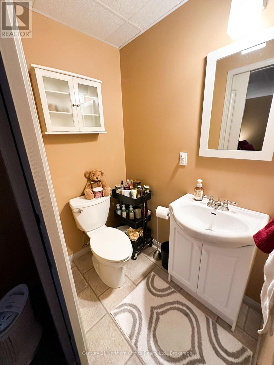 52 Dickenson Road Property Photo 18