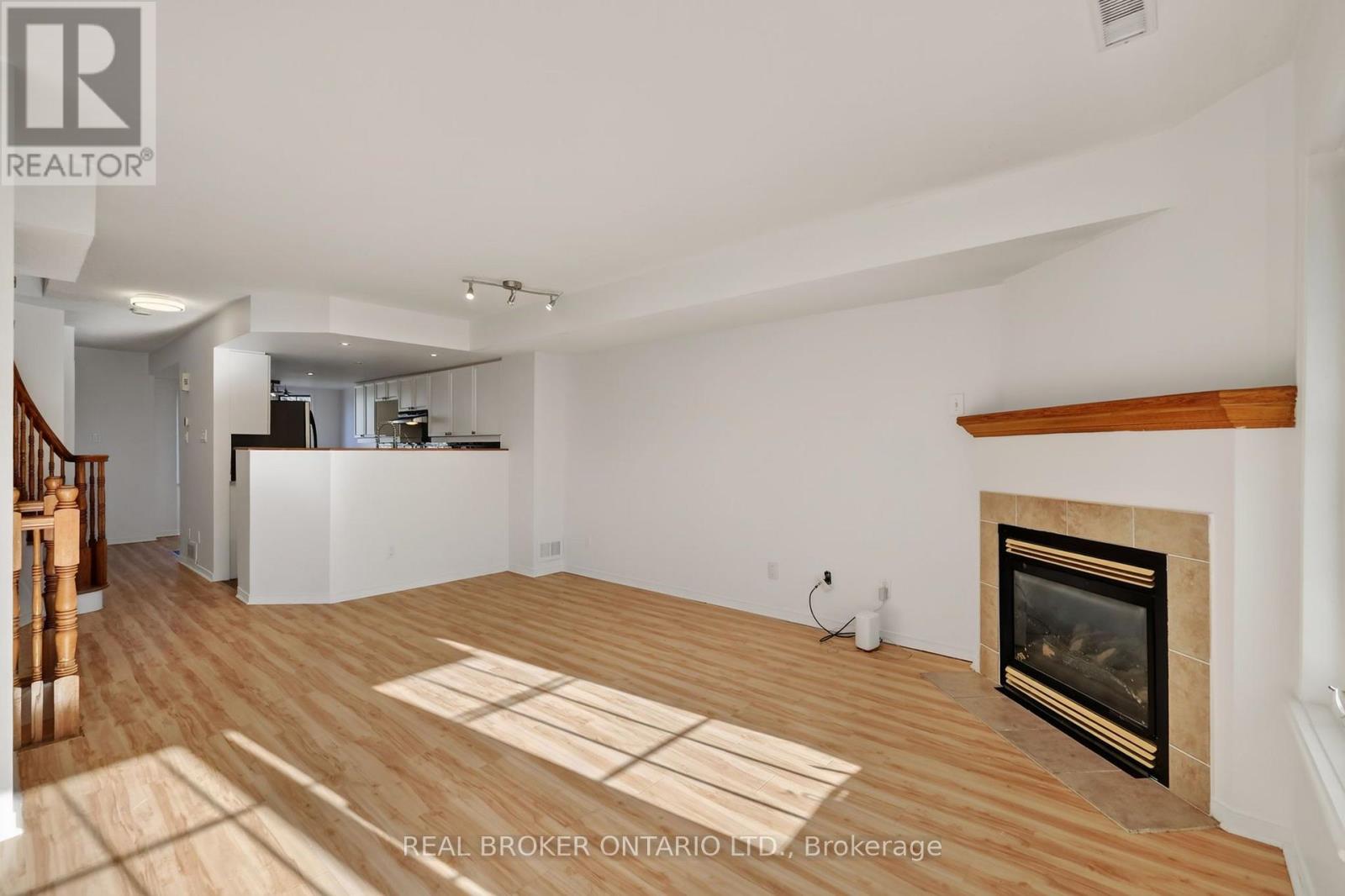 G - 108 Centrepointe Drive Property Photo 11