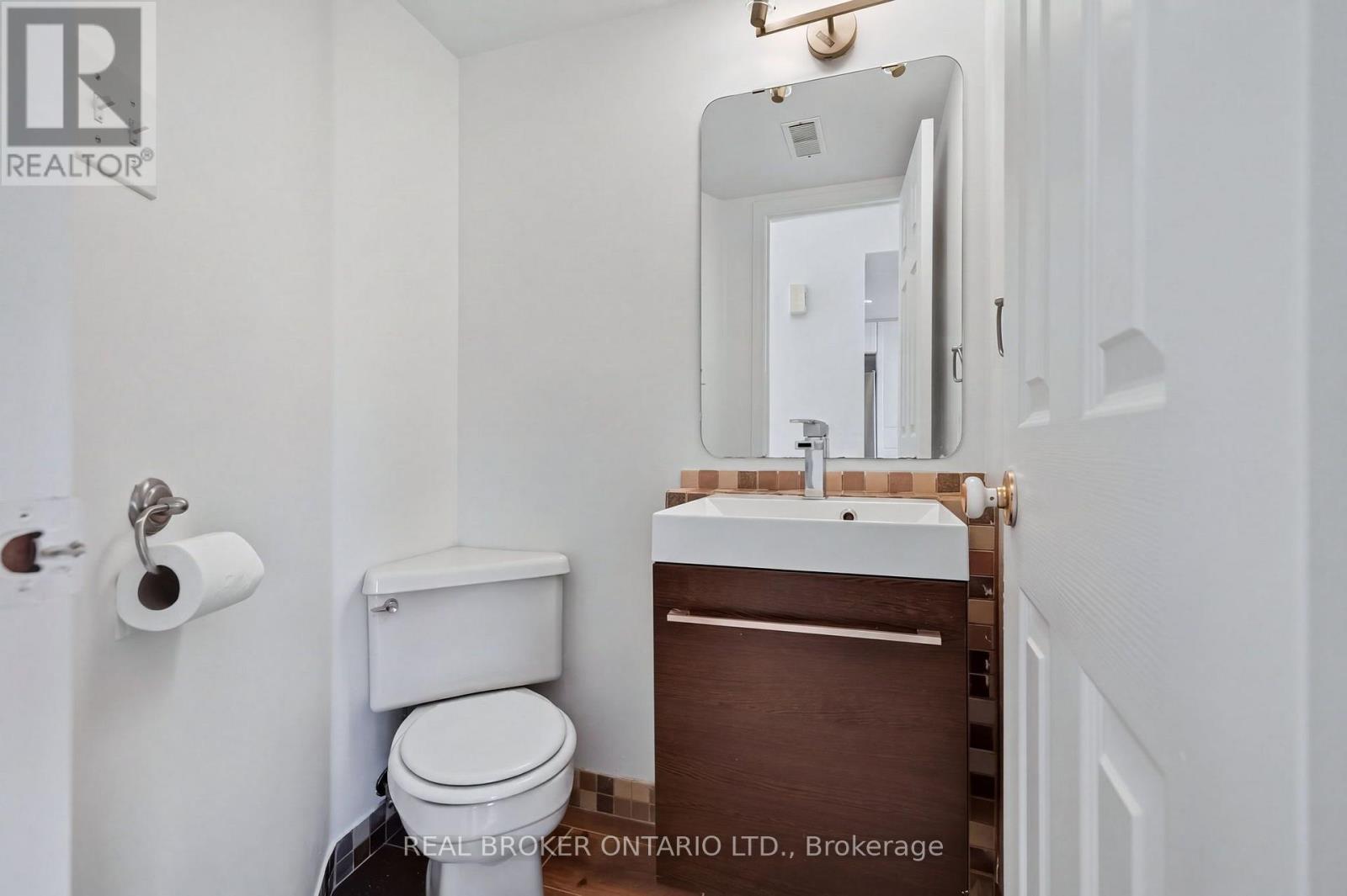 G - 108 Centrepointe Drive Property Photo 23