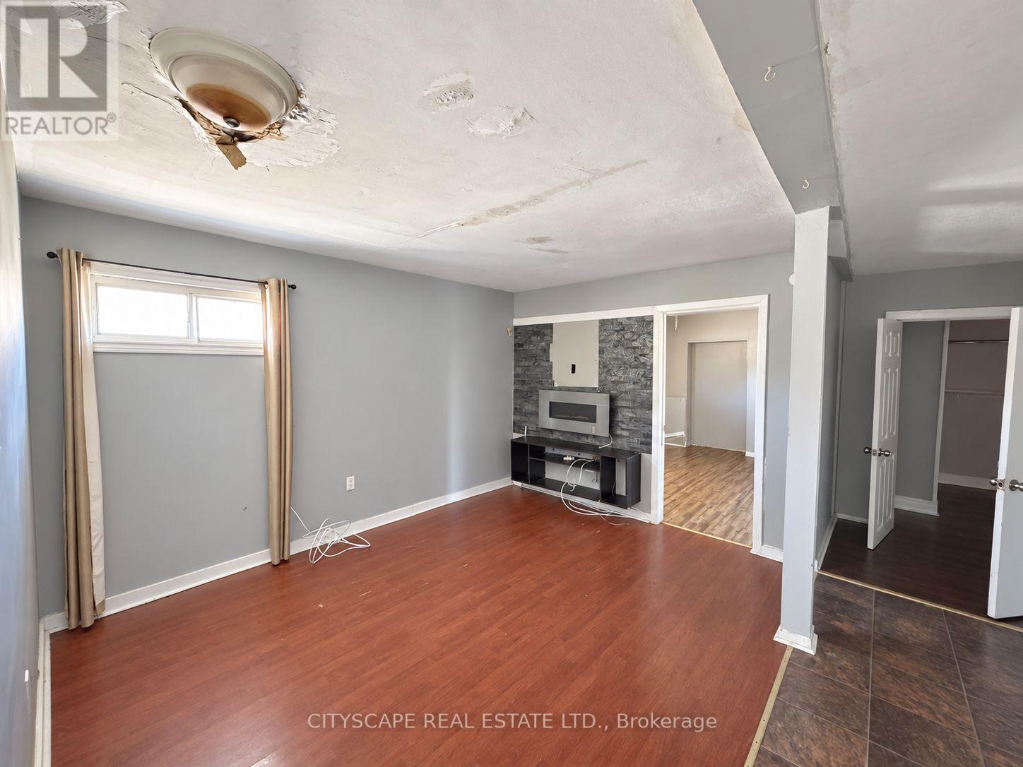 198 Tragina Avenue N Property Photo 10