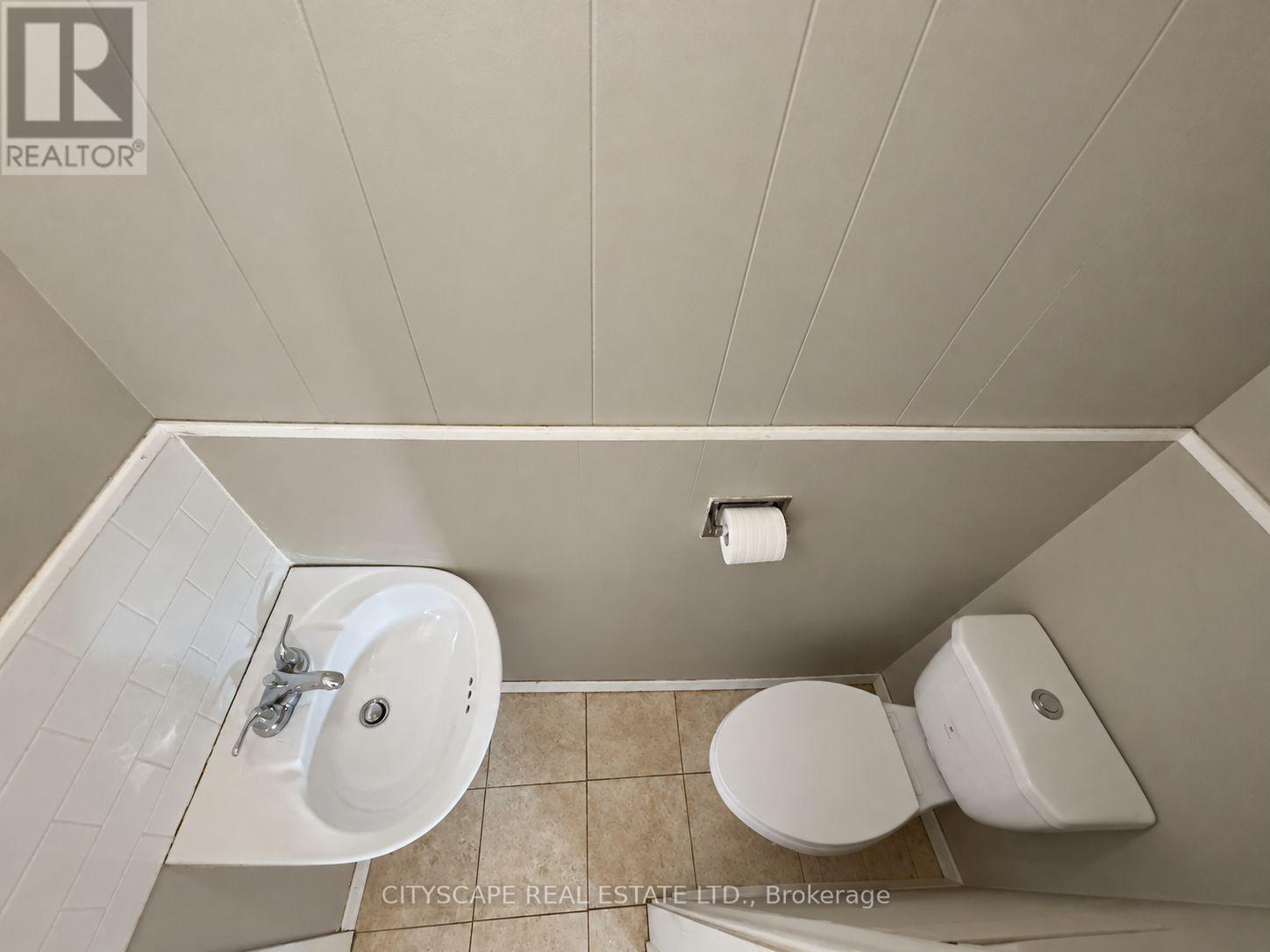 198 Tragina Avenue N Property Photo 18